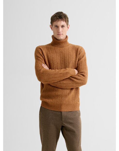 Maglione dolcevita screziato color nocciola 2