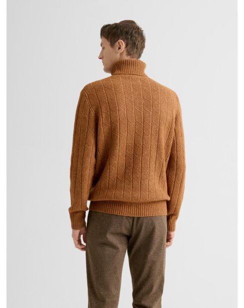 Maglione dolcevita screziato color nocciola 2