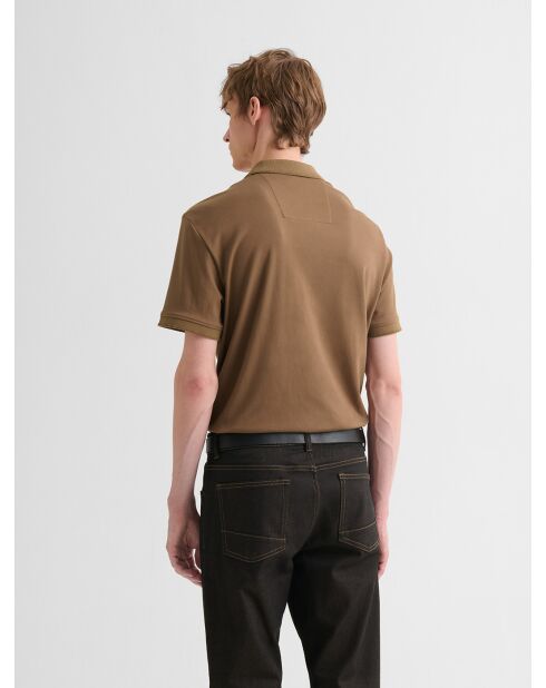 Polo boutonné marron acajou