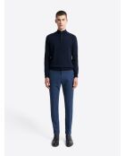 Marineblauer Pullover mit Trichterausschnitt aus Baumwollmix
