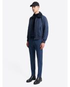 Marineblauer Pullover mit Trichterausschnitt aus Baumwollmix