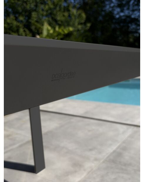 Tonga tuintafel in aluminium en polywood blad in antracietgrijze houtlook - 120x80 cm