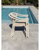 Ensemble repas d'une table de jardin Tonga en aluminium et plateau polywood aspect bois et 4 fauteuils Sumba grège - 5 pièces