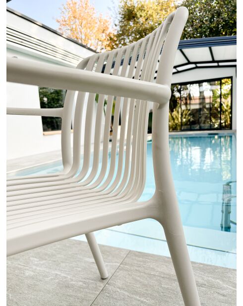 Ensemble table de jardin Lamu en aluminium et plateau polywood aspect bois et 4 fauteuils Tiago sable grège - 5 pièces