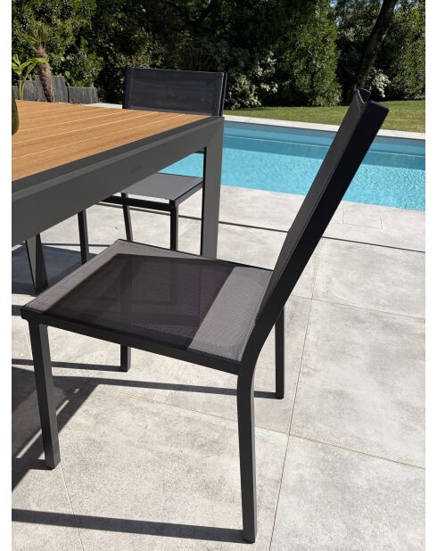 Ensemble repas d'une table de jardin Tonga en aluminium et plateau polywood aspect bois et 4 chaises Tolede empilables gris anthracite - 5 pièces