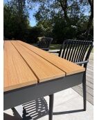 Lot composé d'une table de jardin Lamu en aluminium et plateau polywood aspect bois et 4 fauteuils Tiago noirs gris anthracite - 5 pièces