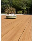 Set bestehend aus einem Lamu-Gartentisch aus Aluminium und einer Polywood-Platte in Holzoptik sowie 6 schwarzen, anthrazitgrauen Tiago-Sesseln — 7-teilig