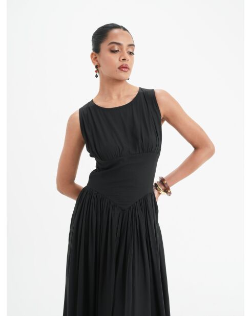 Nora schwarzes Kleid
