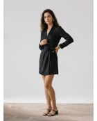 Schwarzes langärmliges Kurzkleid