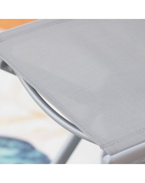 Lot de 4 chaises en acier Kivana grises - 56x45x85 cm