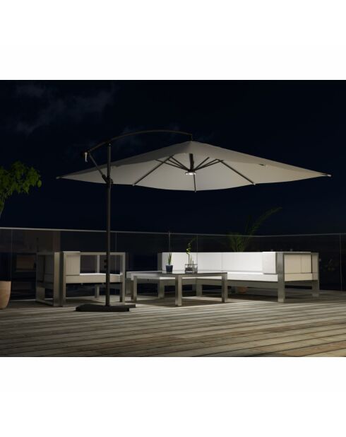 Johan quadratischer LED-Offset-Sonnenschirm, 300 x 300 x 245 cm, ecru