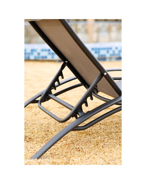 Lot de 2 transats empilables et ajustables en aluminium Ceylan gris et noir - 66x179x30 cm