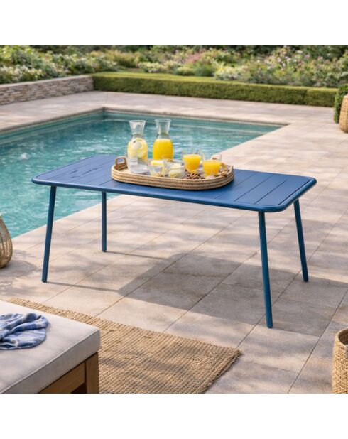 Blauer Gartentisch für 4 bis 6 Personen von Falcou, 120x70x72 cm