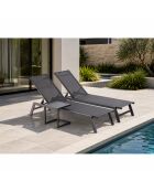 Lot de 2 transats et une table d'appoint Nelina noir - 3 pièces