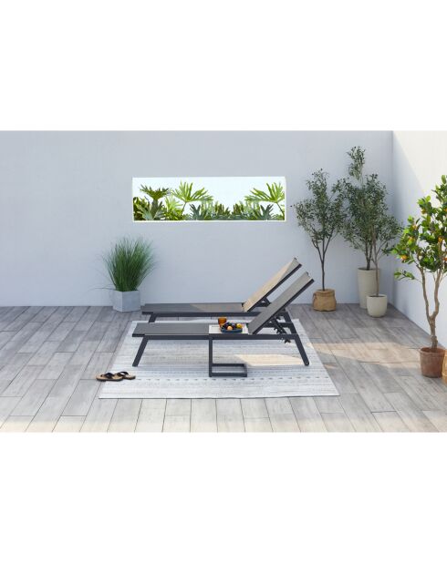 Lot de 2 transats et une table d'appoint Nelina noir - 3 pièces