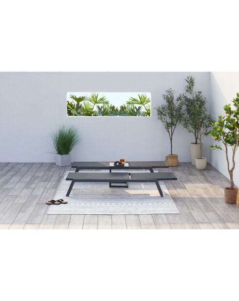 Lot de 2 transats et une table d'appoint Nelina noir - 3 pièces