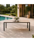 Table de jardin 8 personnes avec plateau en verre trempé effet bois Jindalee marron - 96x14x78 cm