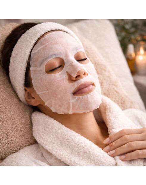 Masque visage ultra-éclaircissant à la vitamine C et à l'acide hyaluronique (paquet de 10)