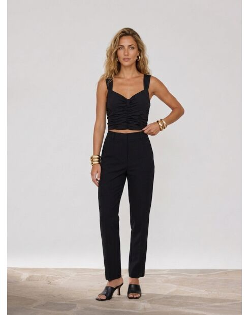 Crop top met zwarte drapering