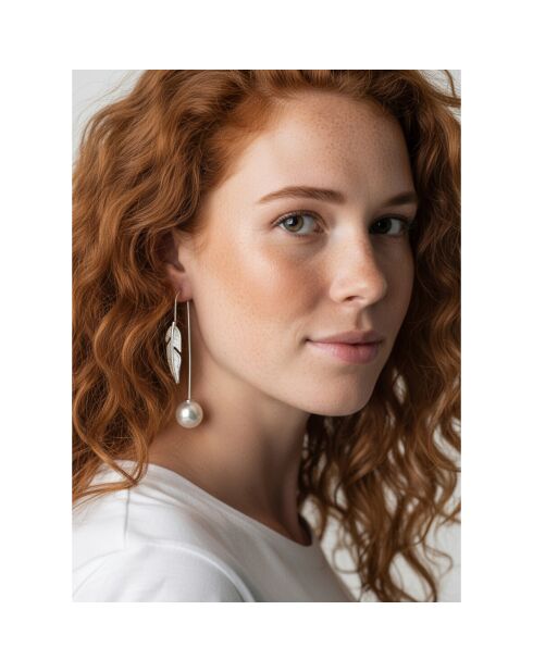 Zilver/witte oorbellen Petra