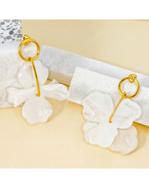 Petals Of Love goud/witte oorbellen