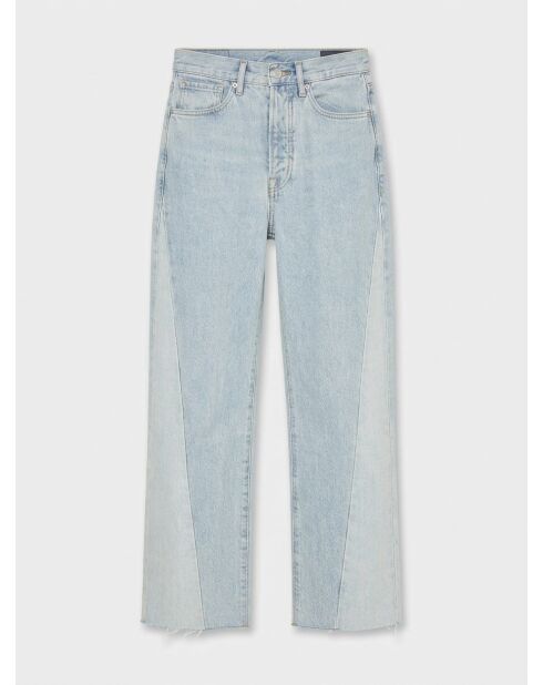 Hellblaue Boyfriend-Jeans mit kurzen Nähten