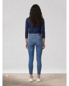 Blaue Skinny-Jeans mit hoher Taille