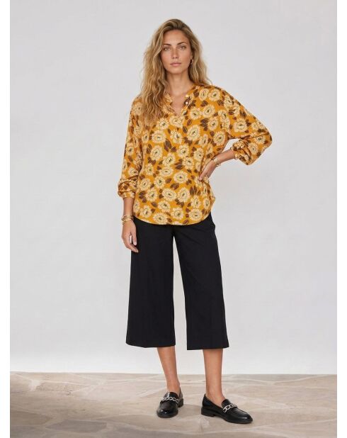 Blusa Cody con estampado ocre