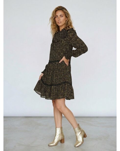 Mehrfarbiges, ausgestelltes Kleid mit gesmoktem Kragen und Blumendruck