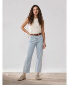 Hellblaue Boyfriend-Jeans mit kurzen Nähten