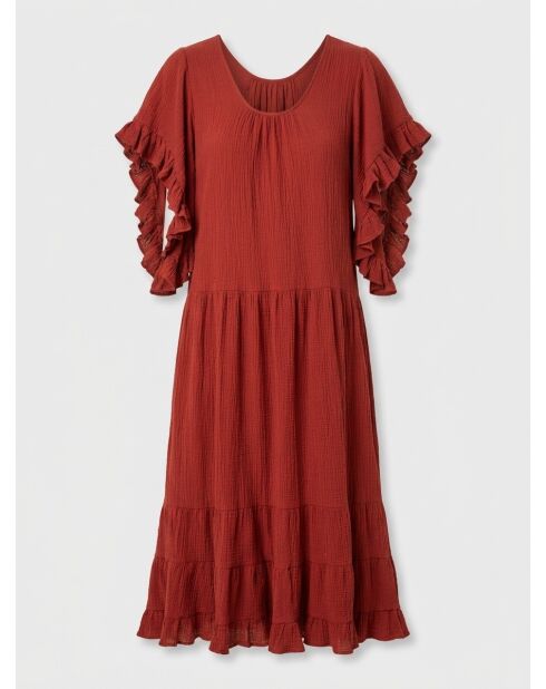 Langes Kleid mit Backsteinrüschen