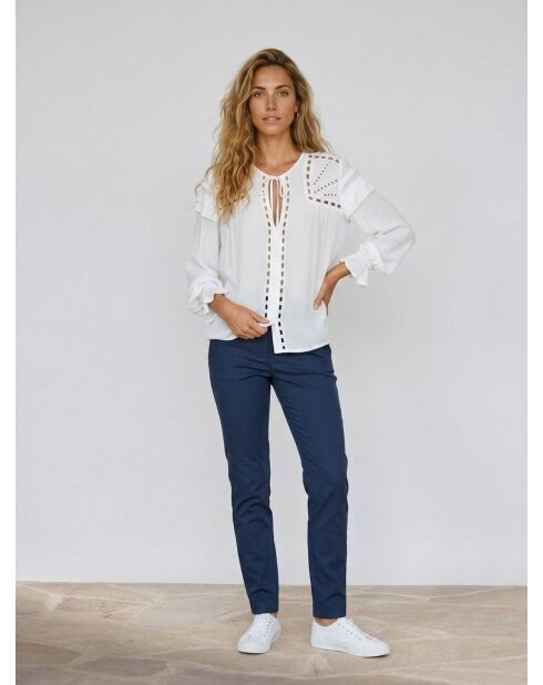 Blusa Lorely traforata color avorio