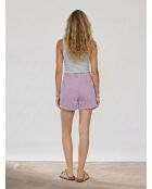 Lilafarbene Jeansshorts mit Sonnenschein