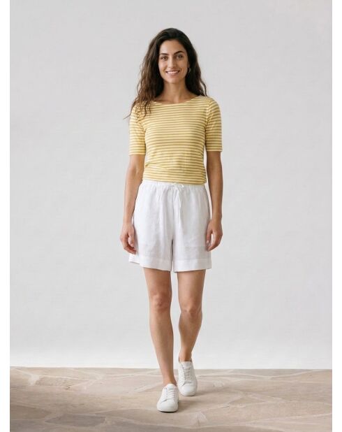 Gele gestreepte T-shirt met korte mouwen en vlammen