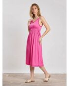 Rosa Kleid mit dünnen Trägern