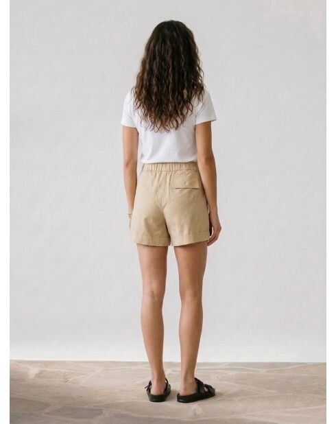 Beigefarbene Shorts Cassie aus einer Leinenmischung