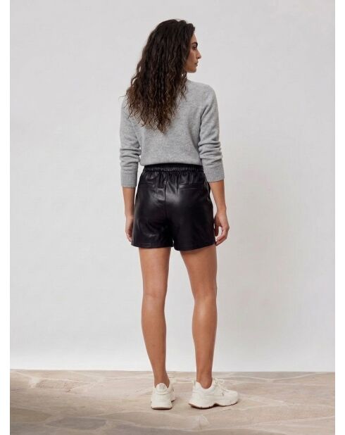 Zwarte Lise short van imitatieleer