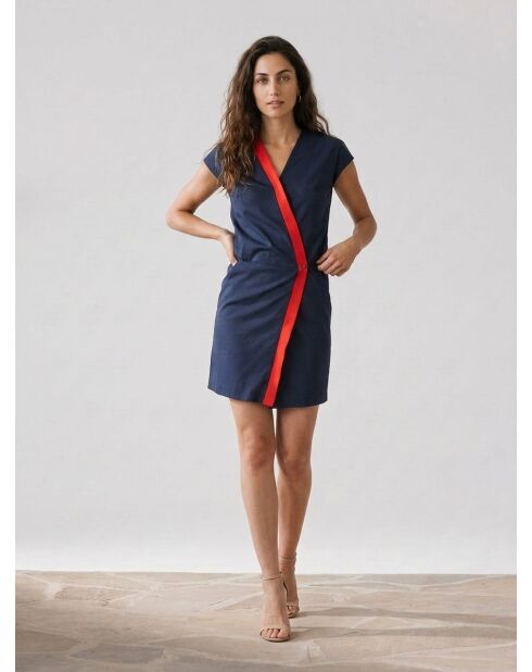 Marineblau/rotes Kleid mit Kreuzhalsausschnitt