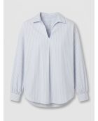 Himmelblaue, locker sitzende Baumwollbluse mit gestreifter Krone