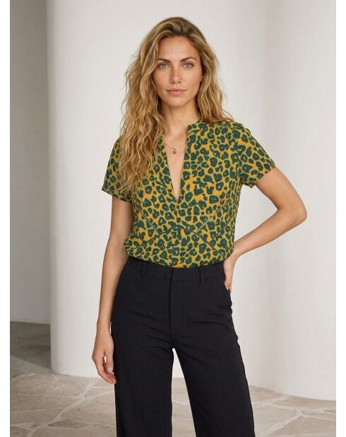Gelb/grünes T-Shirt mit Leopardenmuster