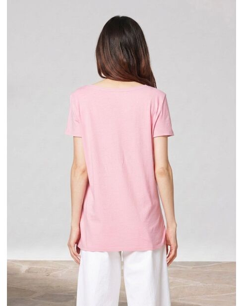 Pinkes T-Shirt mit Paillettenmuster
