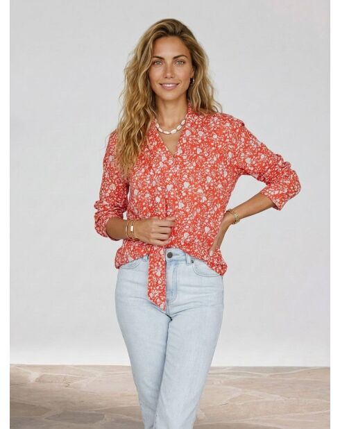 Pegy recht shirt met rode bloemen