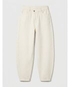 Ecrufarbene Bananenjeans