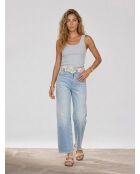 Mittelblaue, lockere Jeans