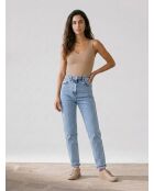 Blaue gerade Jeans