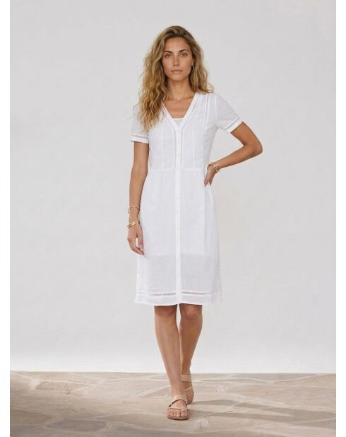 Weißes Cara-Kleid