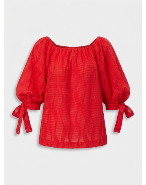 Rote, strukturierte Bluse mit Puffärmeln