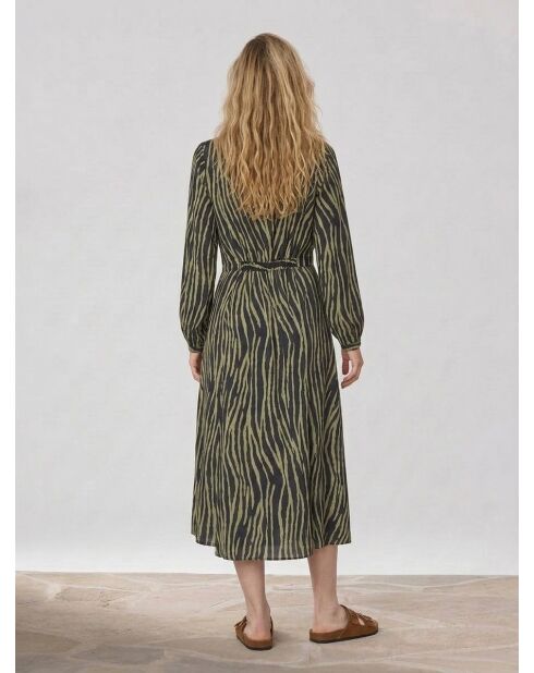 Langes Leo Kleid mit khakifarbenem Tiermuster