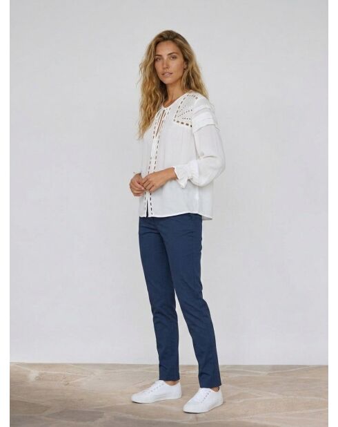 Blusa Lorely traforata color avorio