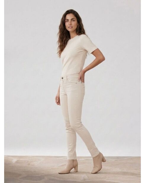 Natürliche Scarlett Scarlett Slim-Jeans